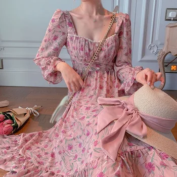 Пролетта женствена рокля с цветен модел със средна дължина Рокля с френско-квадратна яка, с дълга цепка и дълги ръкави с жемчужными бутони рокля 2021